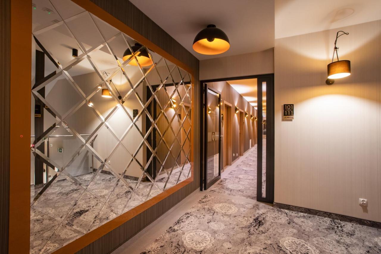 Holistic Hotel Solec Zdroj Exterior photo